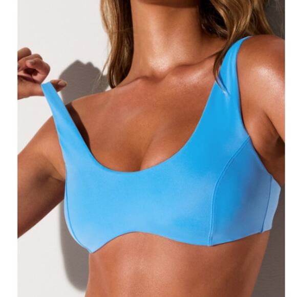 Fabletics Women's Malibu Blue Neon Scoop Swim Top Size M - Picture 1 of 8